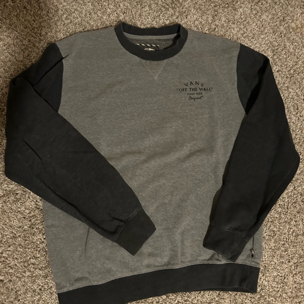 Mens Vans off the wall sweatshirt. Size medium